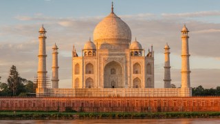 Best Taj Mahal Day Tours From Delhi by Car | Taj Mahal Day Tour Packages