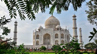 Taj Mahal Tour From Delhi Airport: Delhi Airport to Taj Mahal Distance